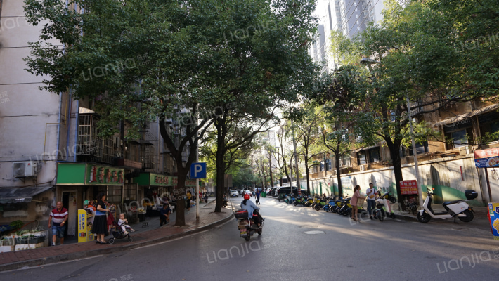 恒丰医药公司宿舍外景图