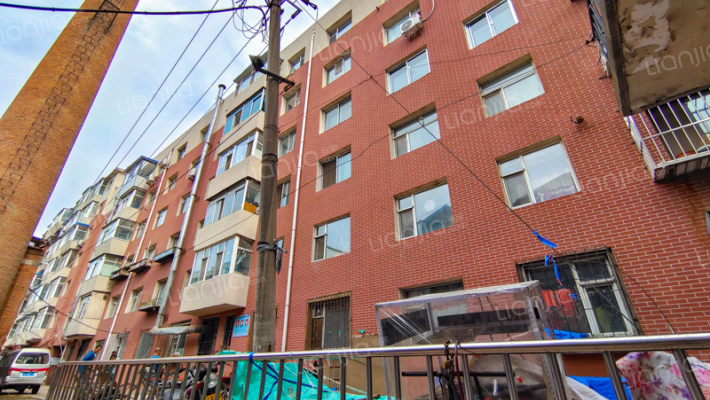 整洁小区外景图