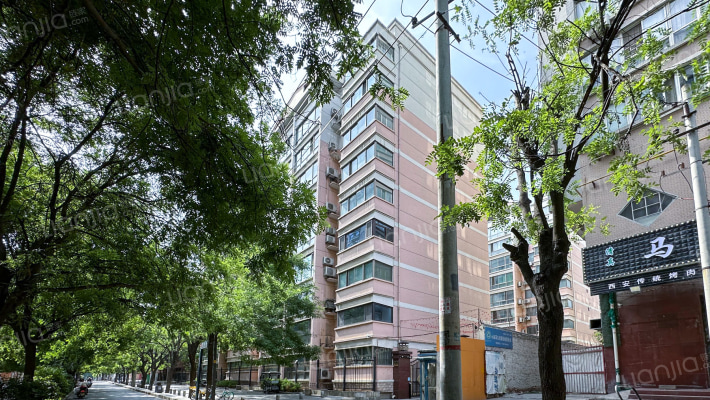 琉璃庙街外景图