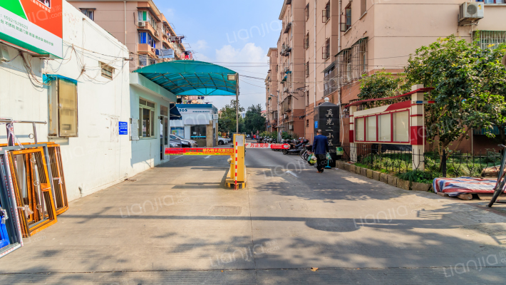 真光新村第二小区外景图