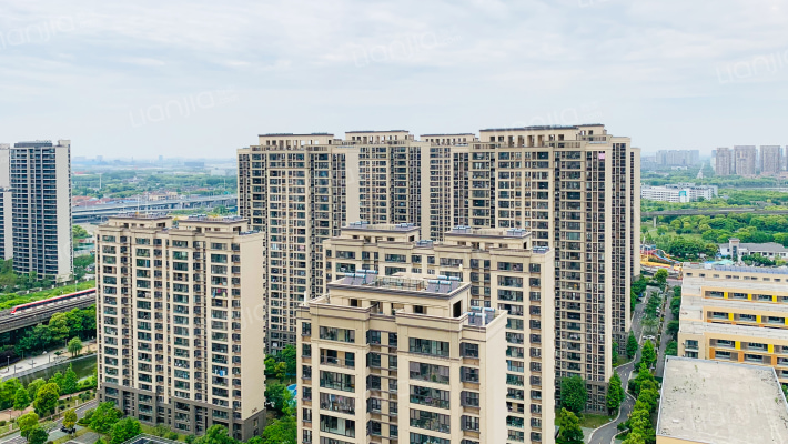 万科天一新著外景图