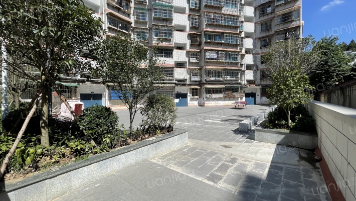 汪家湾路122号外景图