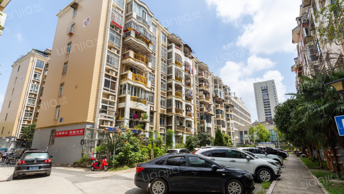 博大学府花园外景图