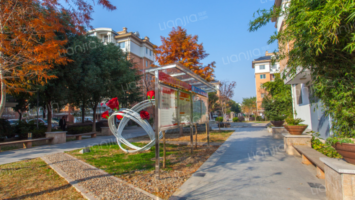 龙河花园外景图