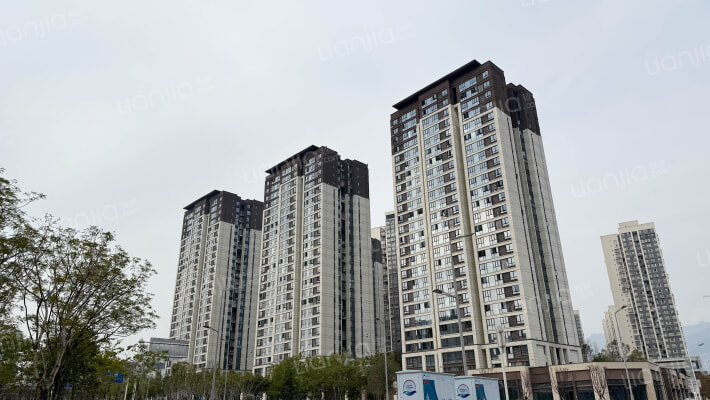 绿地公园里A组团外景图