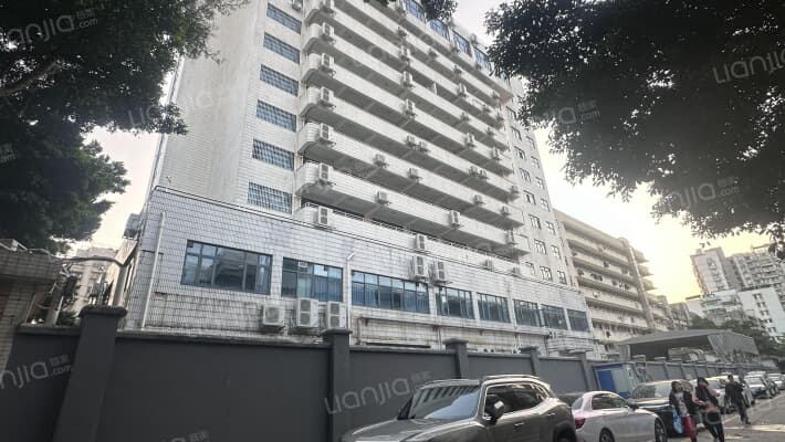 广东女子职业技术学院海珠校区宿舍外景图