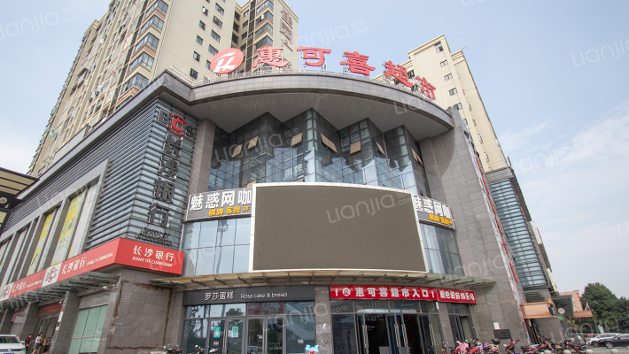 佳园生活广场外景图