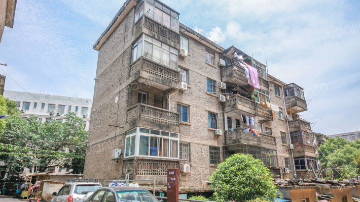 仪器厂宿舍外景图