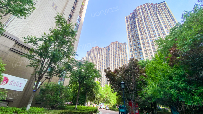 保利华庭外景图