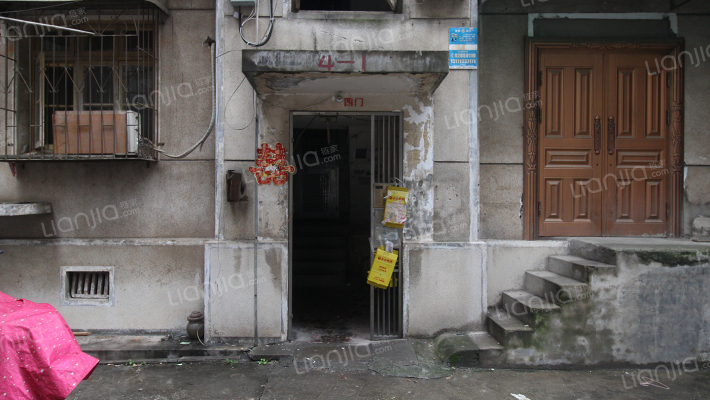 交警宿舍外景图