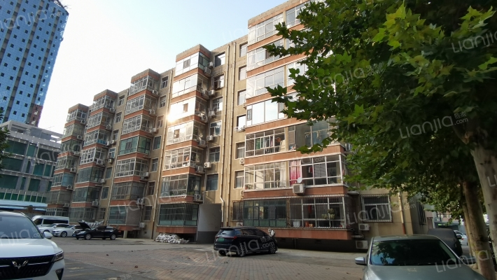 龙岗东区外景图