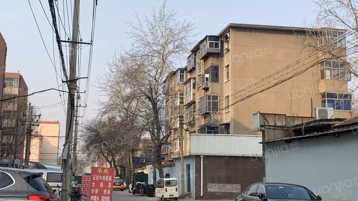 保晋南街89号外景图