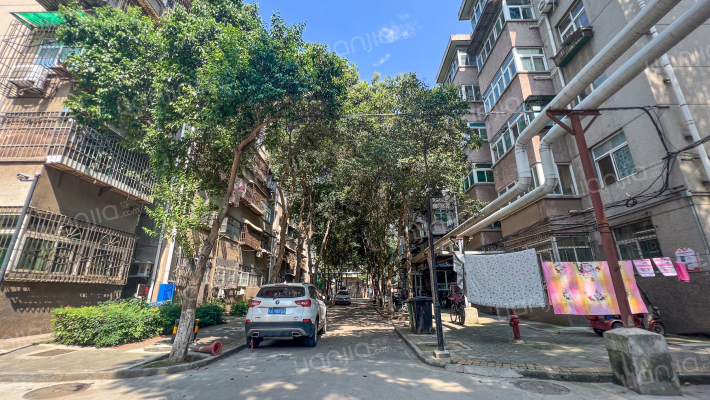 幸福中路137号院外景图