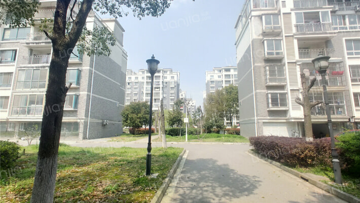 双龙花园中区外景图