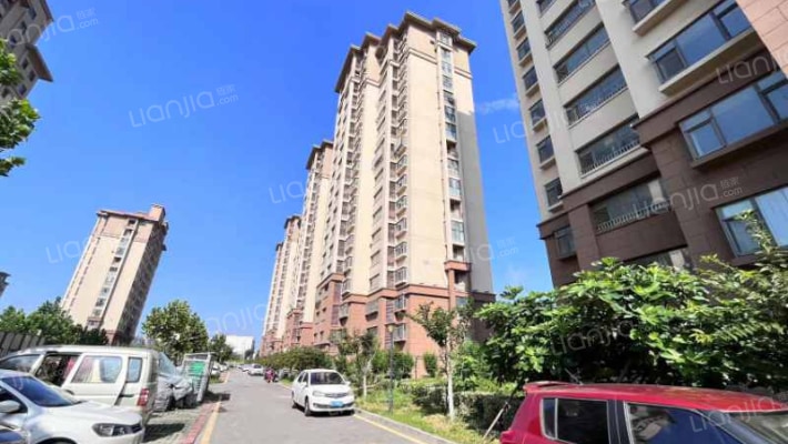 朝阳山小区外景图