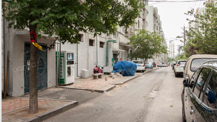 兴隆路78号小区外景图