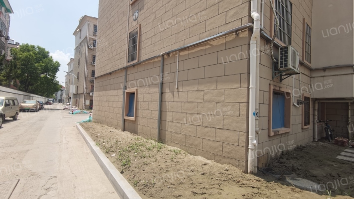 富盛公寓外景图