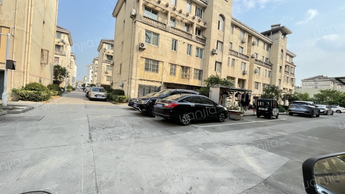 西兴花苑外景图