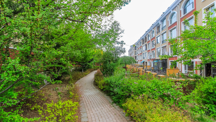 月潭爱丁堡外景图