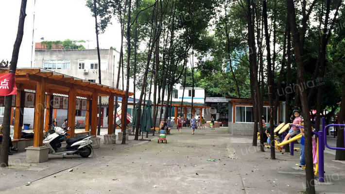 交通局宿舍外景图