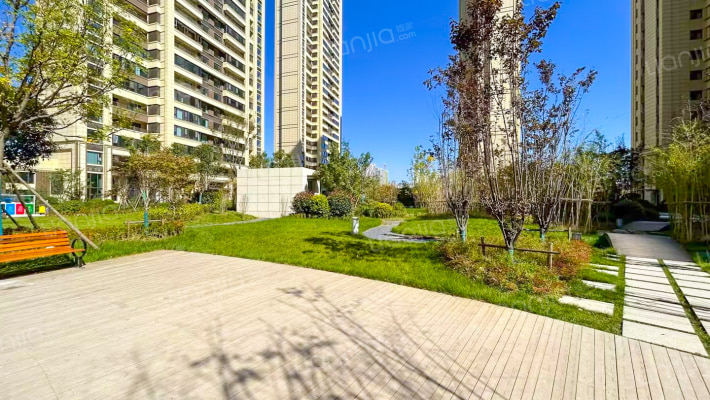 绿地新里城兰亭公馆外景图