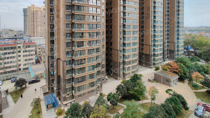 白鹿花园外景图