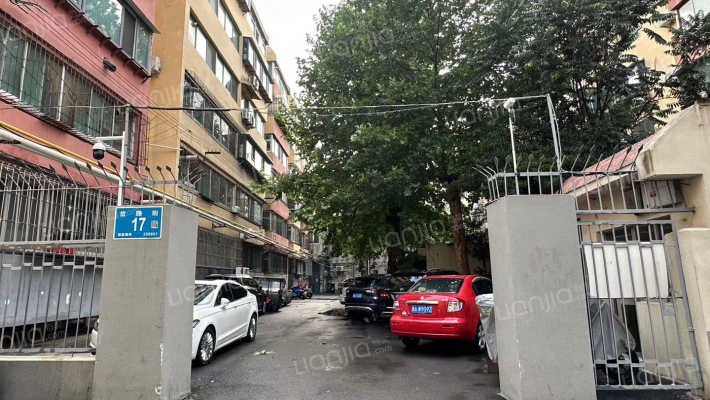 岔路街17号外景图