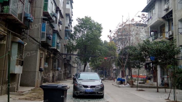 钢花村街114社区外景图