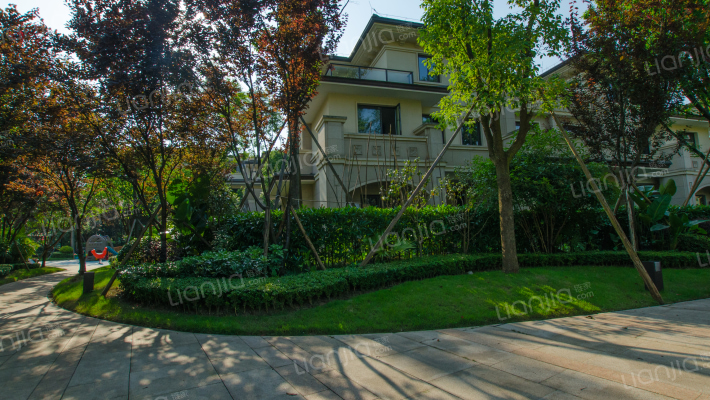 龙湖U城听蓝湾外景图