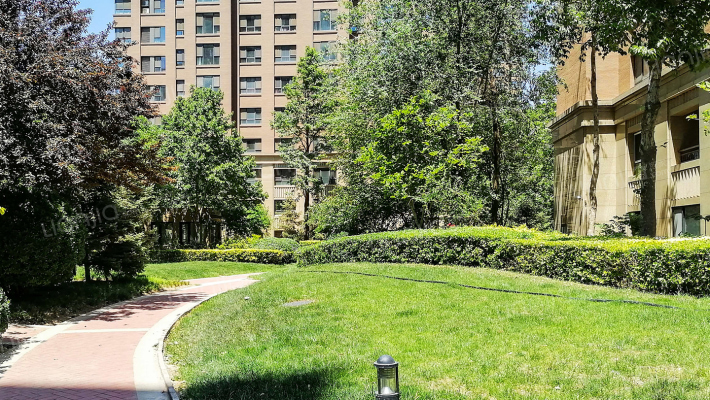 金地仰山西区外景图