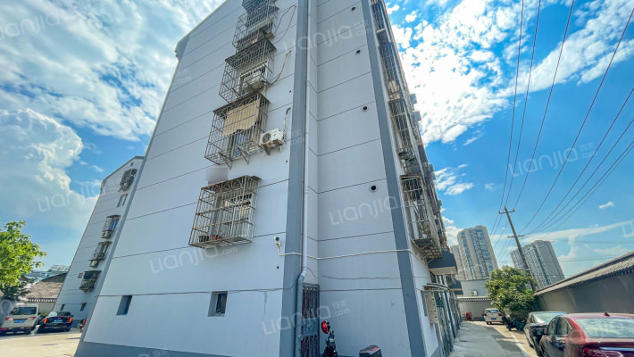 倪家堰路528弄外景图