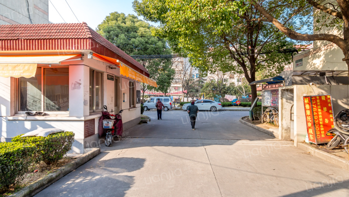 妙龙小区外景图