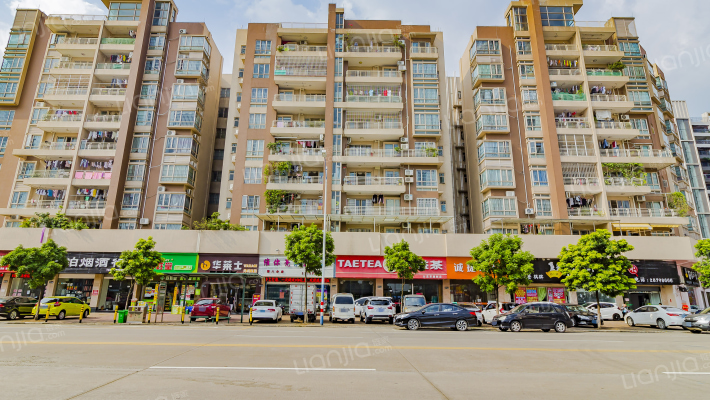 倾城上筑外景图