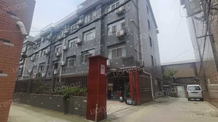 安利四村外景图