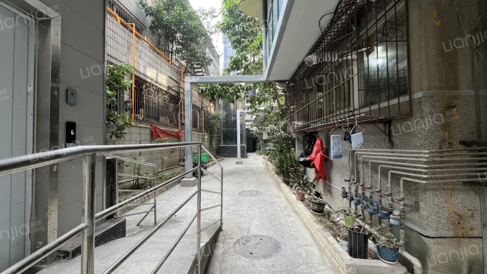 内曹家巷8号外景图