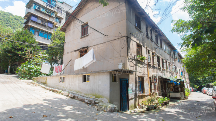 四喜巷工人村院落外景图