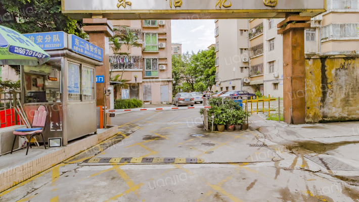 东怡花园外景图