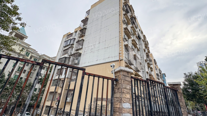 保税区家属楼外景图