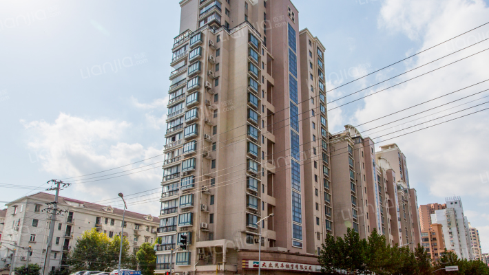 雅士公寓外景图