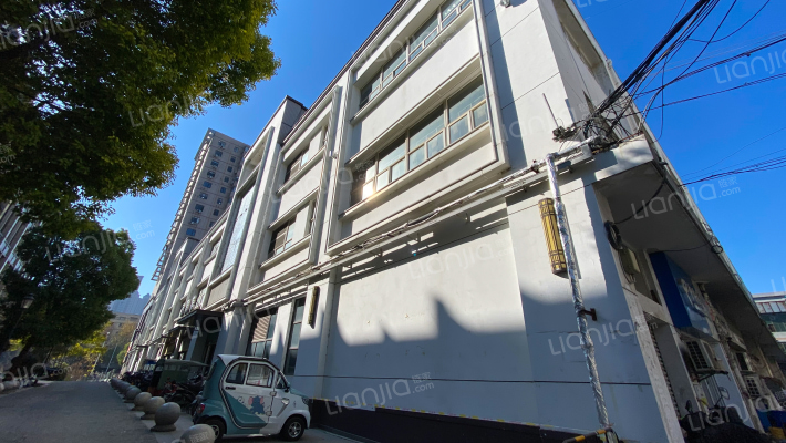 中州世纪广场外景图