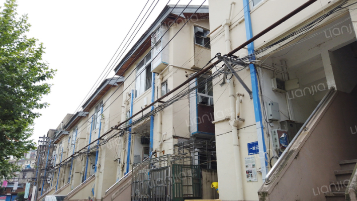 能仁里16号外景图