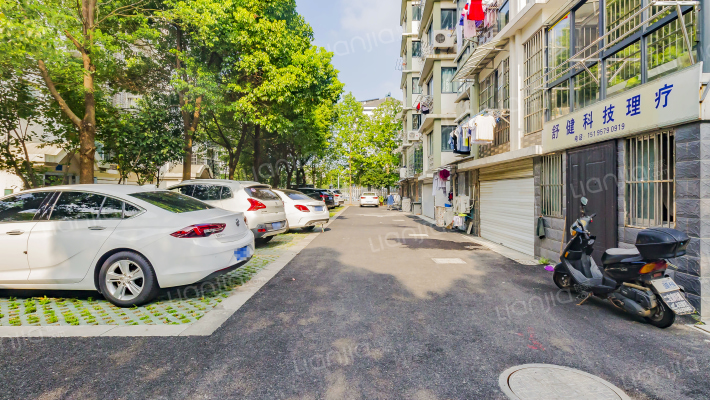 经典花苑外景图