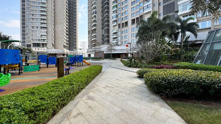 华发广场外景图