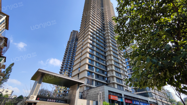 融创珞瑜路95号外景图