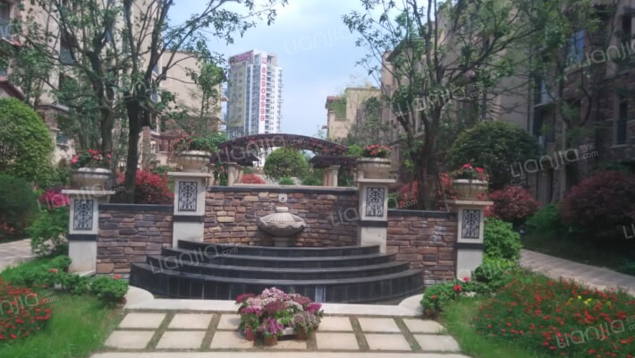 堤亚纳湾洋房区外景图