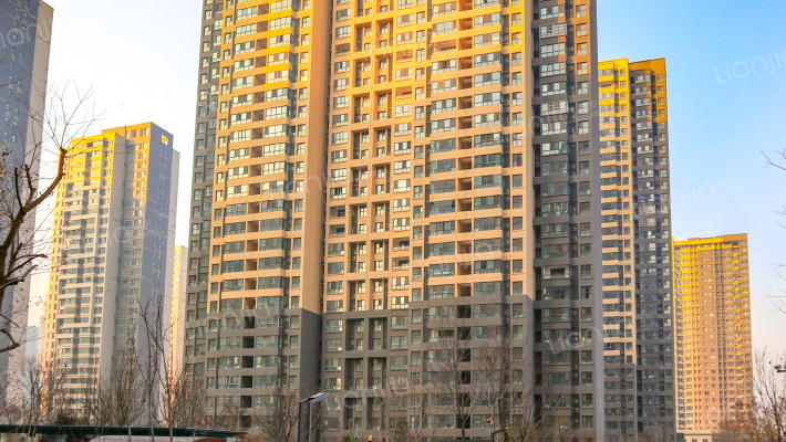 荆胡村八号院外景图