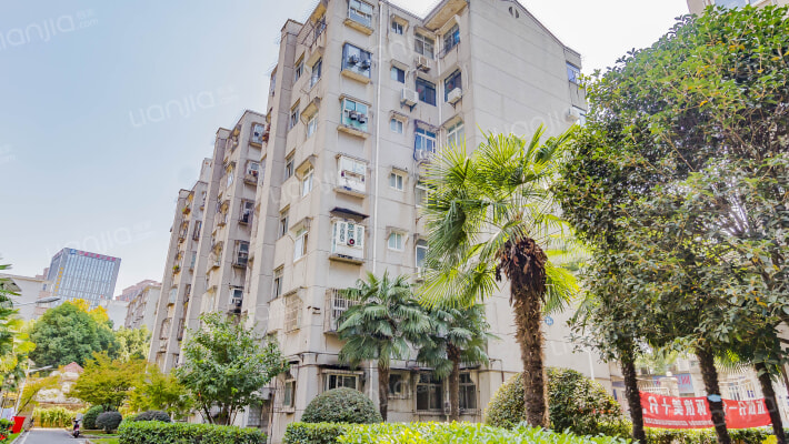 湖北省气象局桃园小区外景图