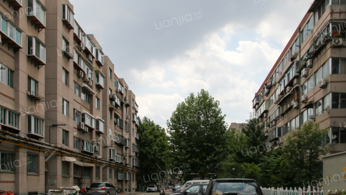 西苑小区五区外景图