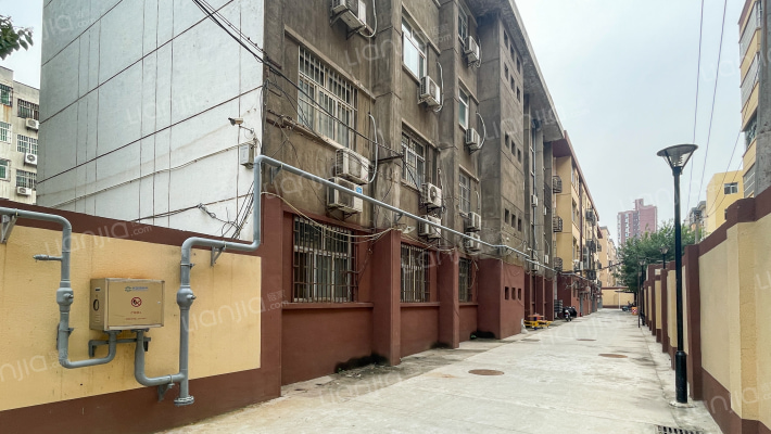 财保小区外景图