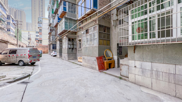 工行纺东小区外景图